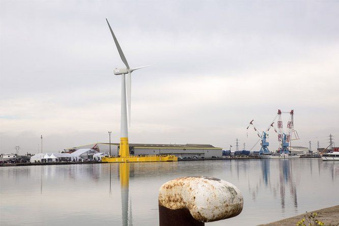 éolienne flottante dans chantiers navals